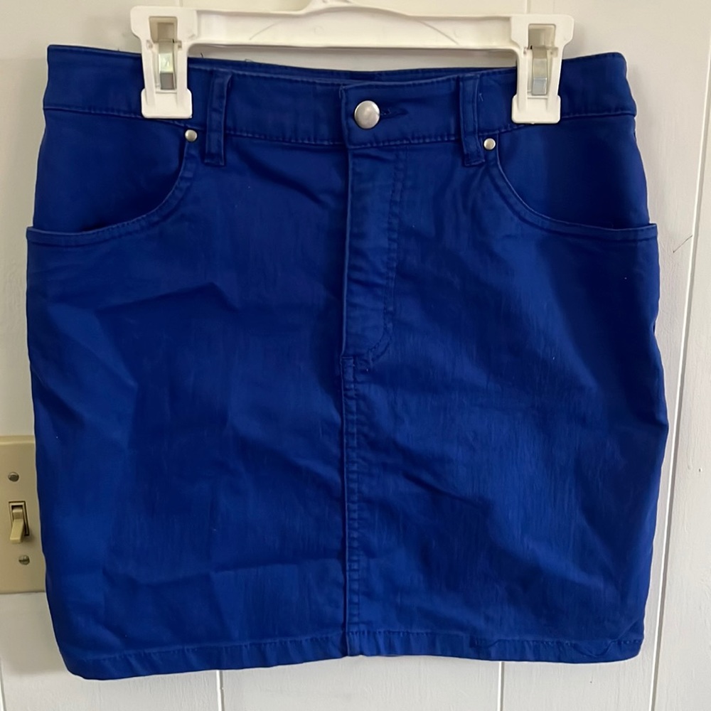 blue skirt